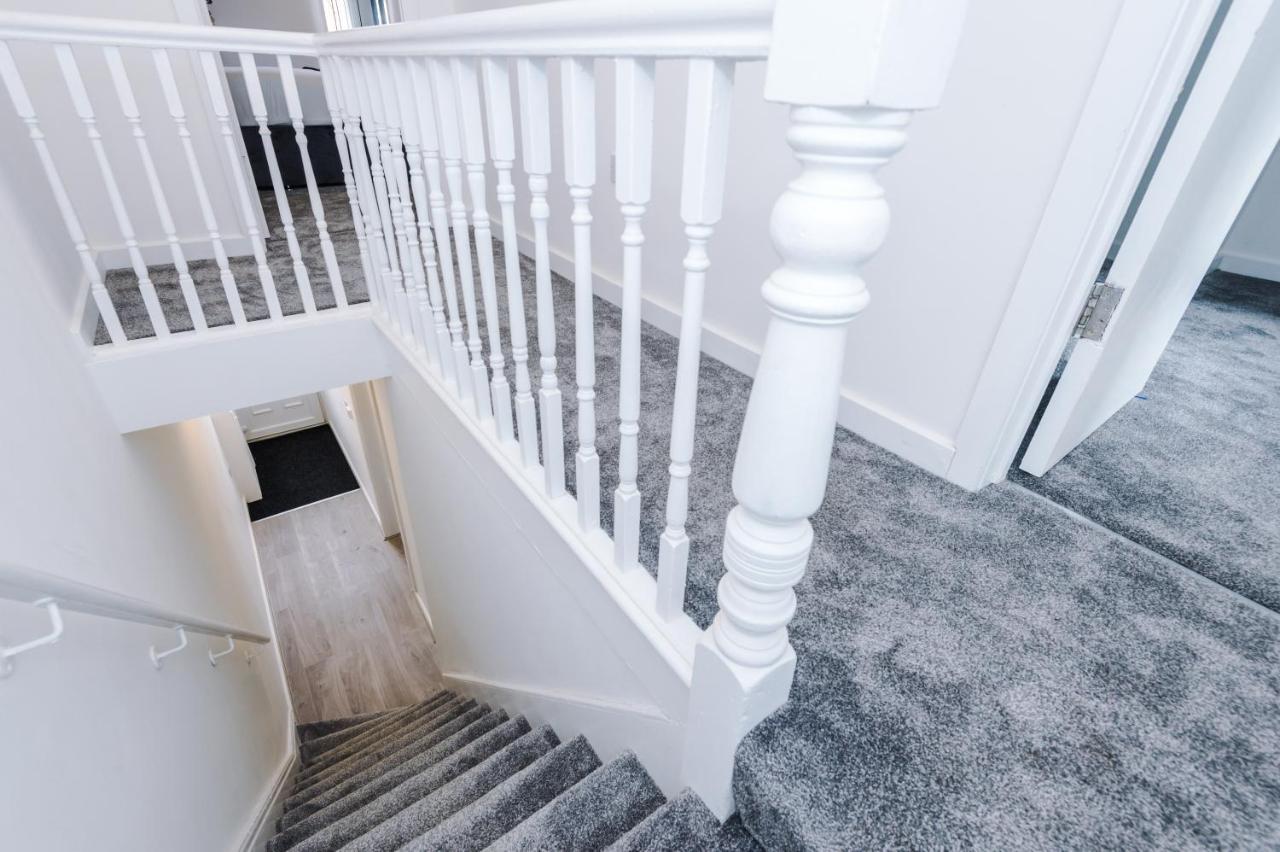Cosy 3 Bed 3 Bath House - Central Liverpool -Self Check-In & Free Parking! Villa Dış mekan fotoğraf